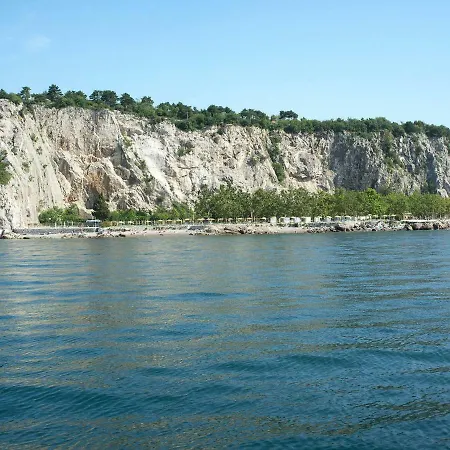 Locazione Turistica Camping Village Mare Pineta *