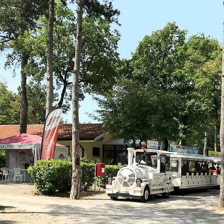 Tatil Evi Locazione Turistica Camping Village Mare Pineta *