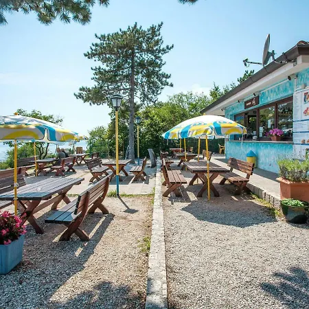 Locazione Turistica Camping Village Mare Pineta * Sistiana
